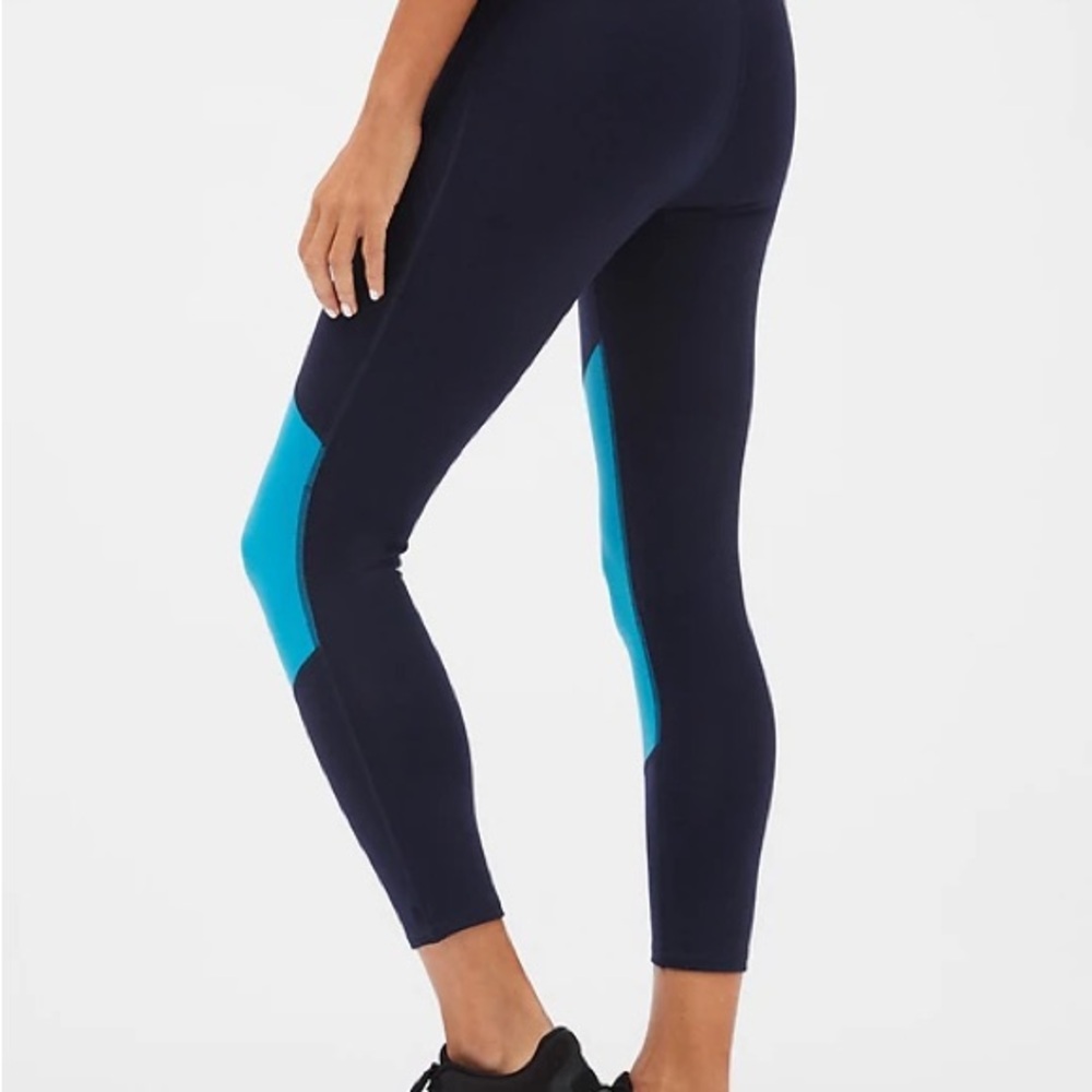 GapFit Sport Compression Colorblock 7/8 Leggings Women's Size Small Navy & Blue - Picture 2 of 7